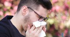 如何区分鼻炎和感冒？