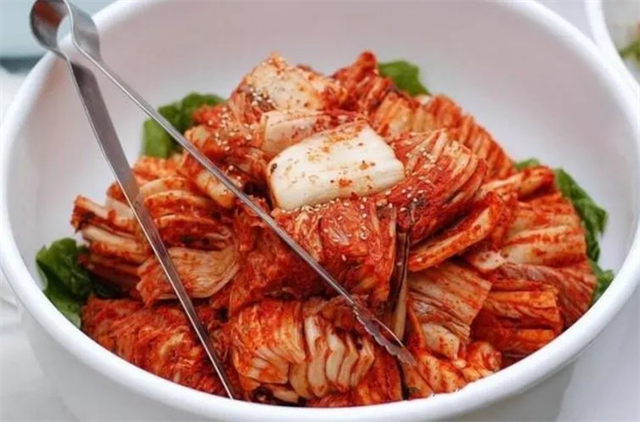 少吃高脂高盐高糖食物，预防血栓